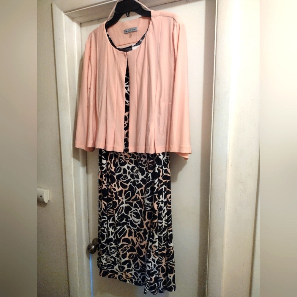 NWT Danny and Nicole Blush Pink, Black and White Floral Jacket and Dress Set 3X